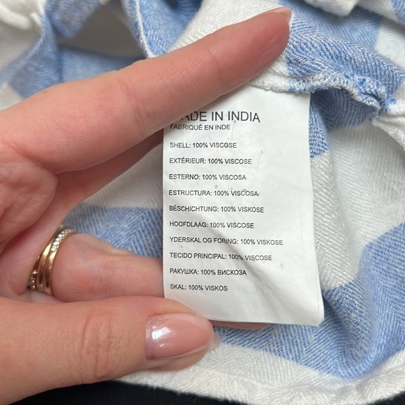 Club Monaco Blue and White Herringbone Stripe Shirt - Picture 3 of 3